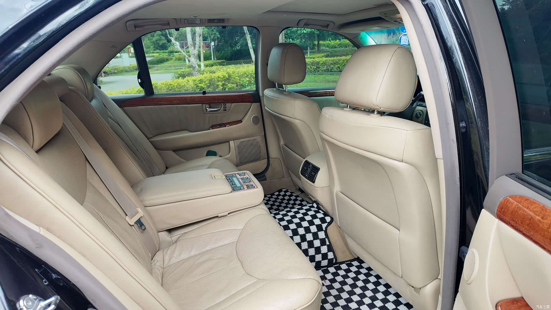 Lexus LS, 2004 34