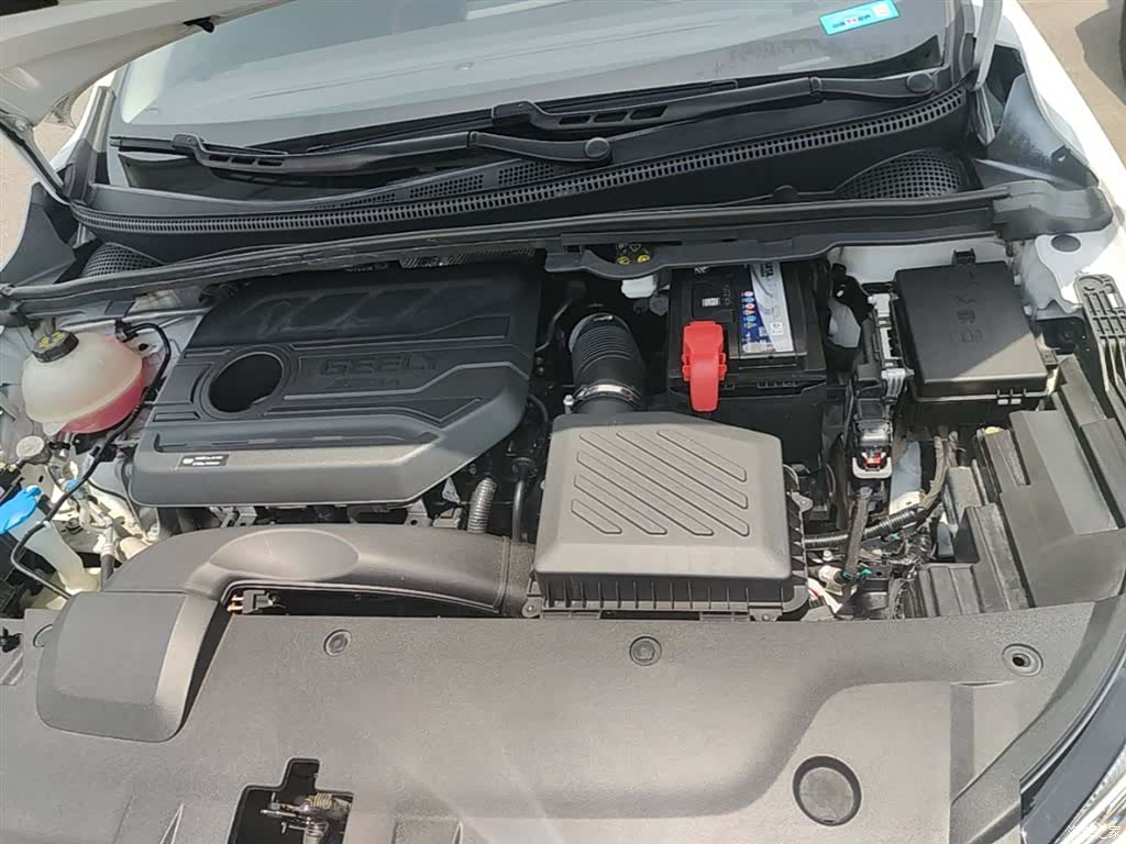 Geely Emgrand, 2022 20