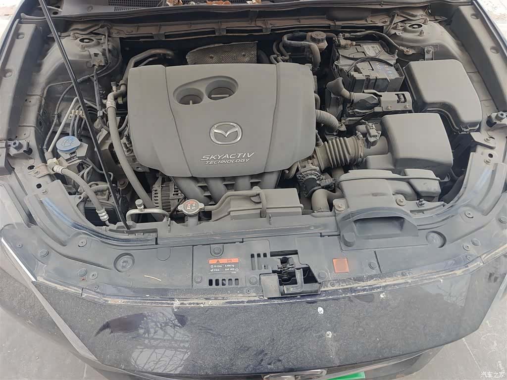 Mazda CX-4, 2016 11