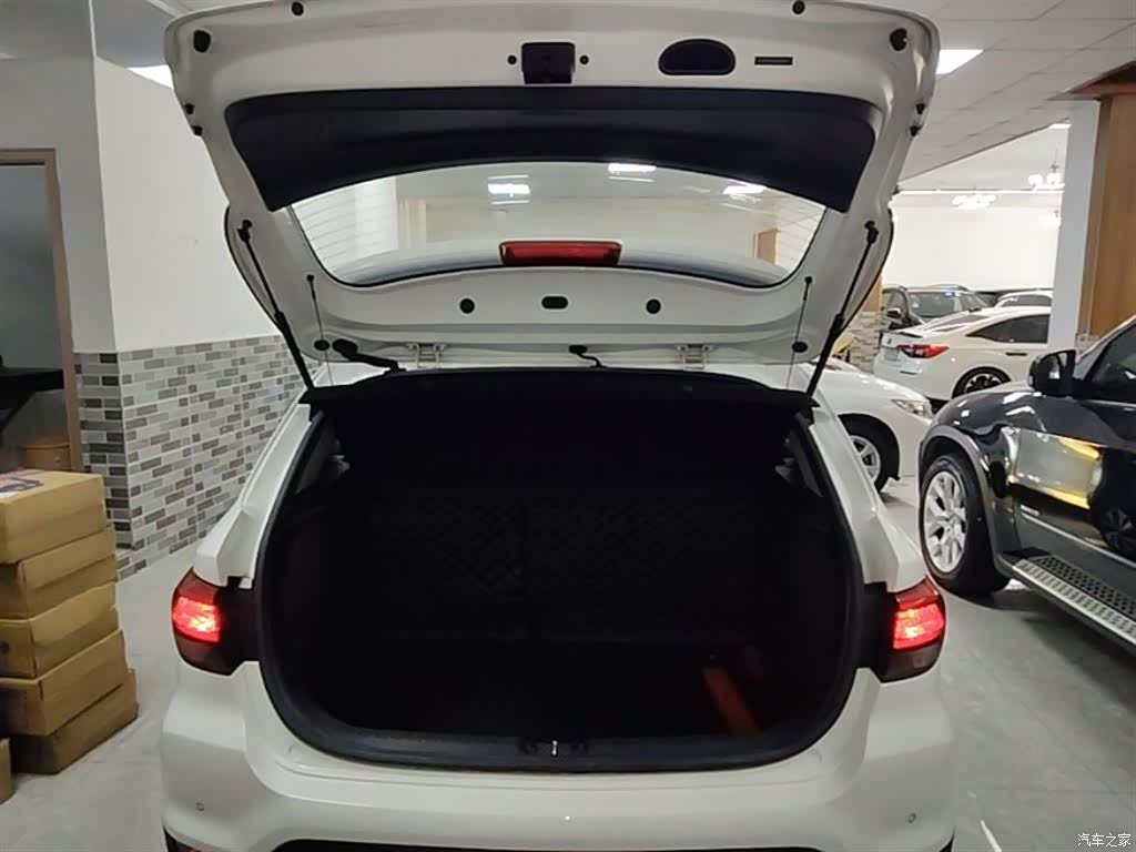 Kia KX, 2018 19