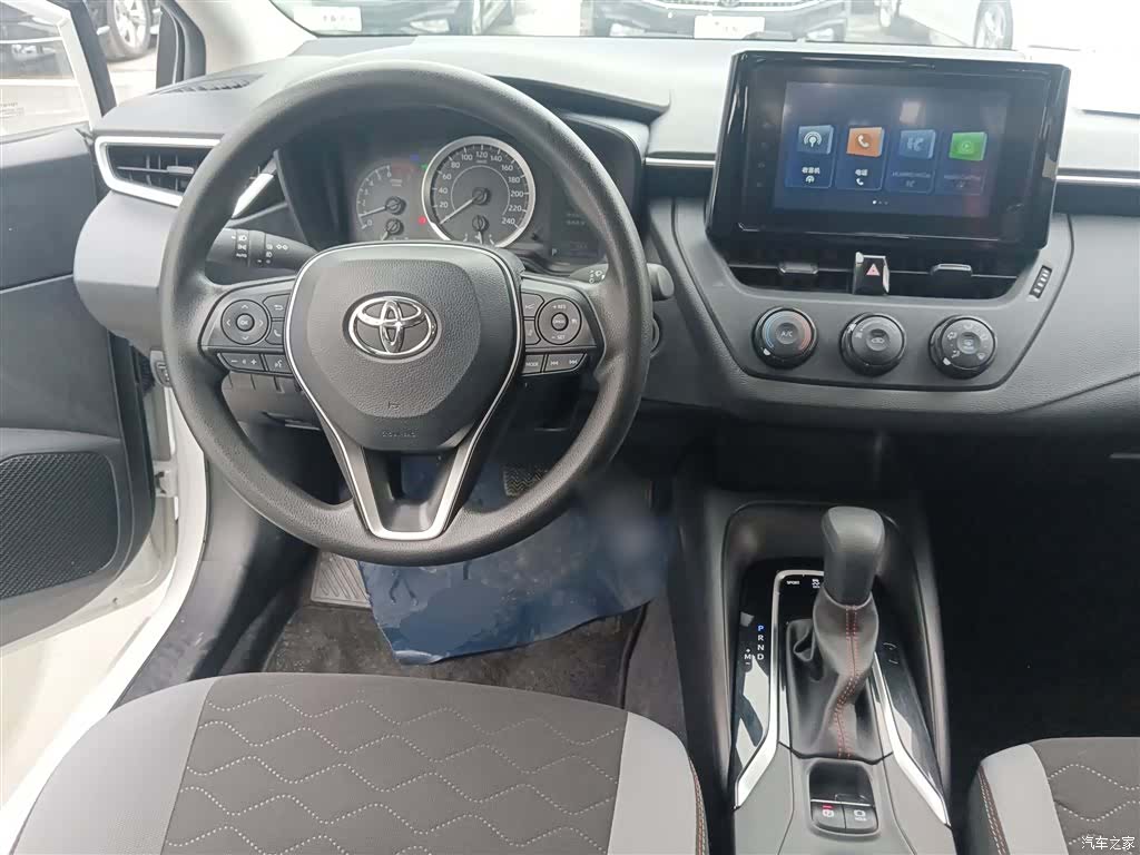 Toyota Corolla, 2024 11