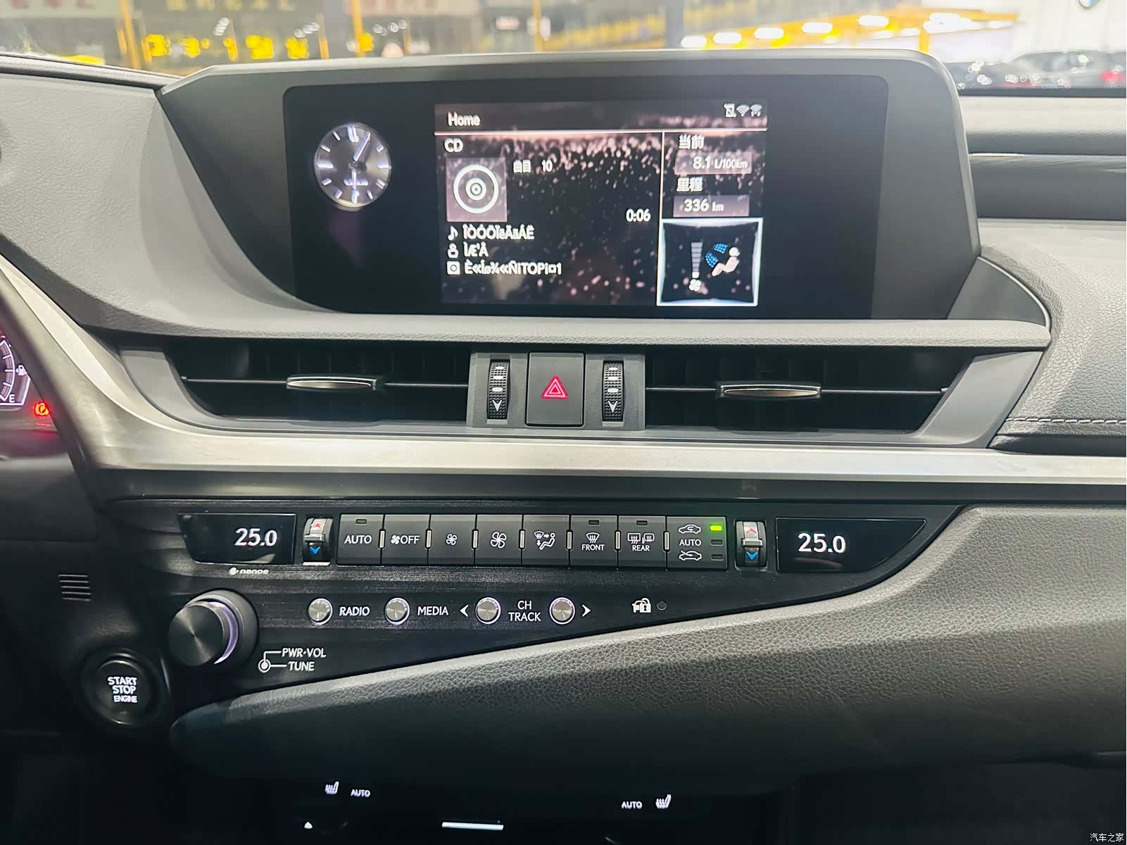 Lexus ES, 2018 9