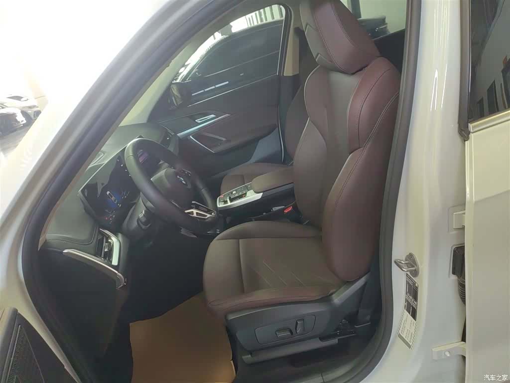 BMW X1, 2025 15