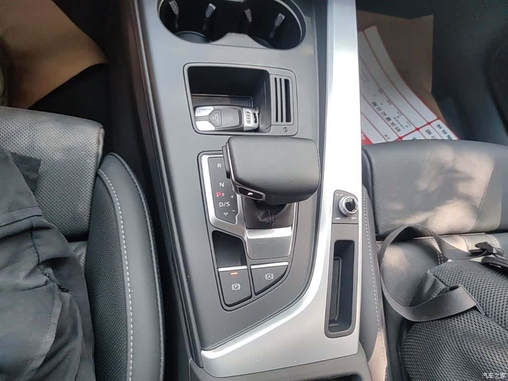 Audi A4L, 2023 14