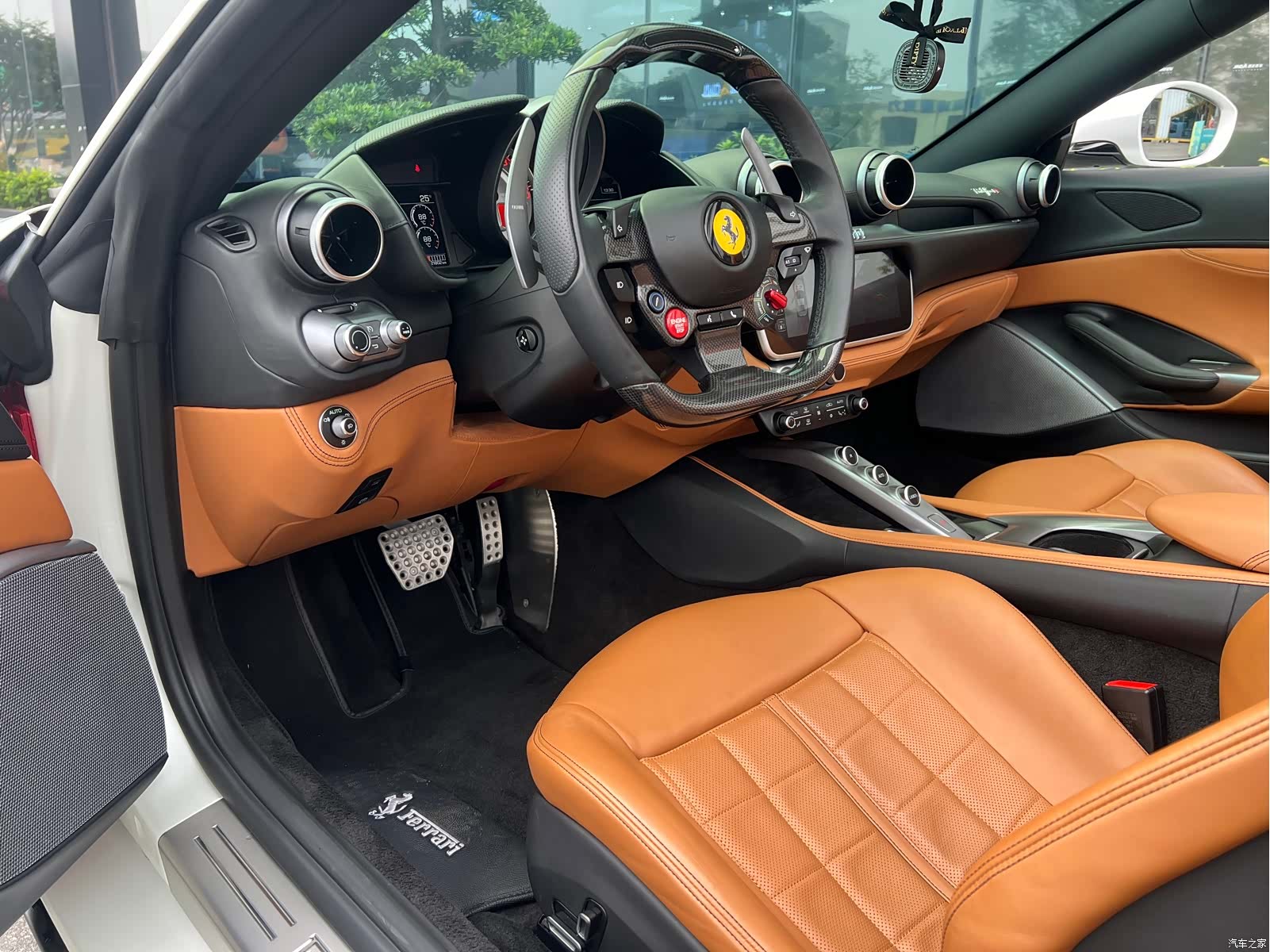 Ferrari Portofino, 2021 все фото