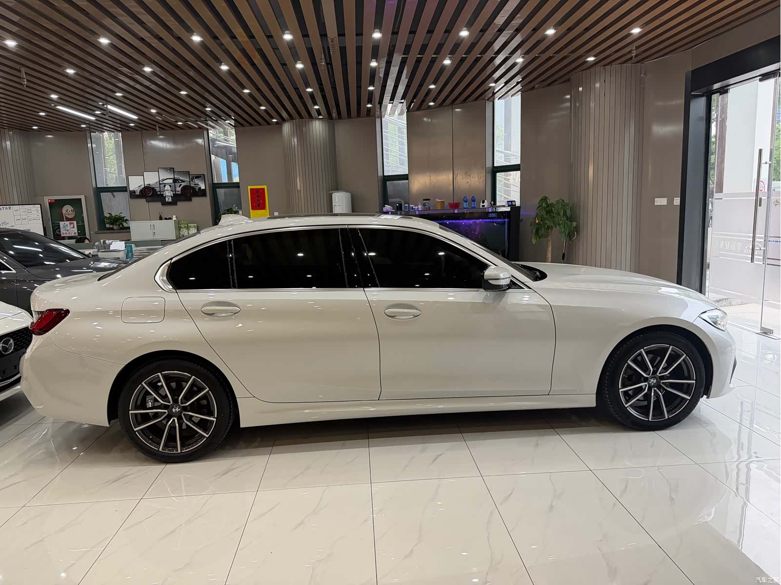 BMW 3 Series, 2022 8