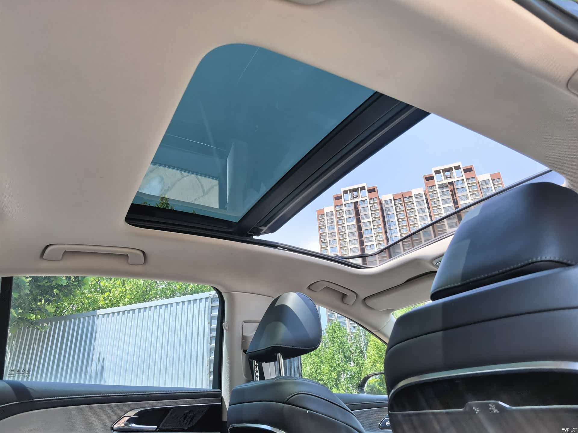 Hongqi H5, 2023 28