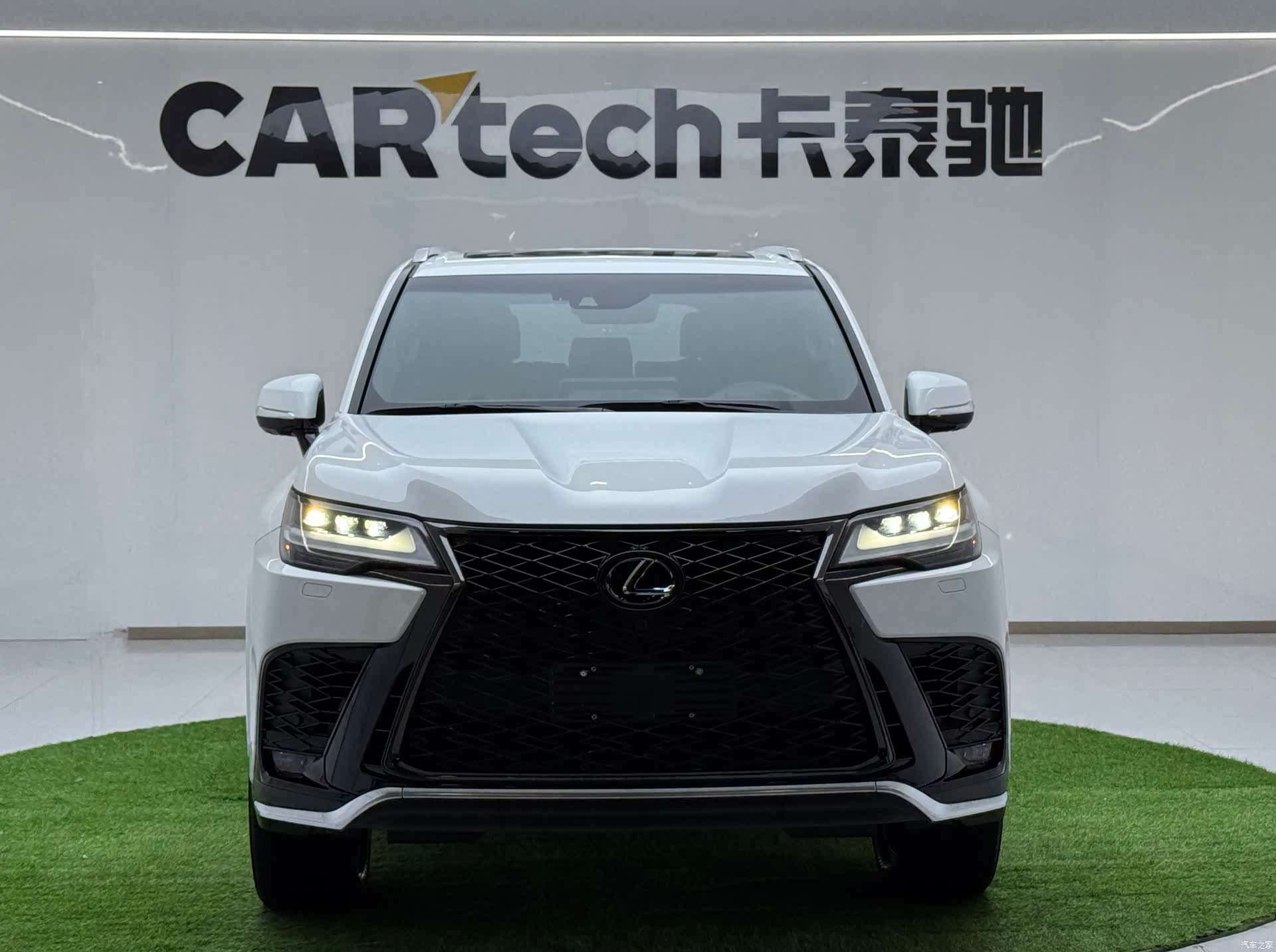 Lexus LX, 2025 9