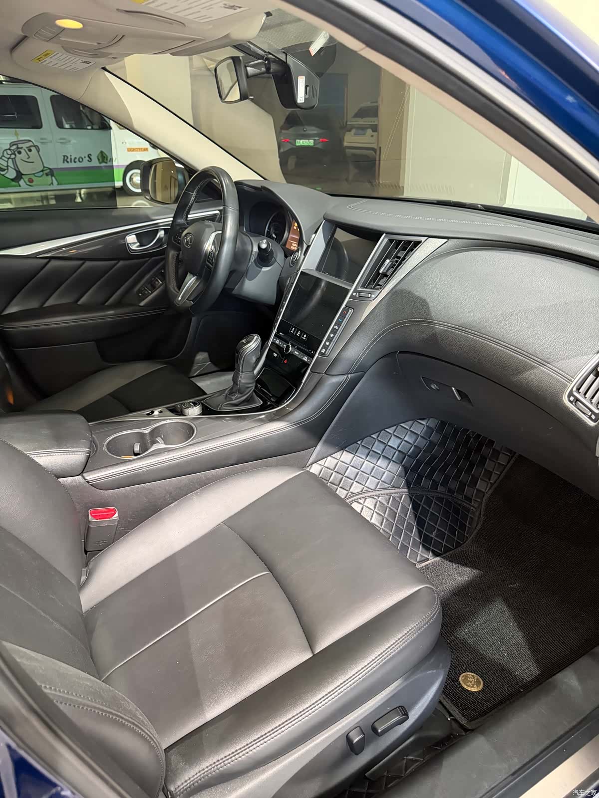 Infiniti Q50L, 2018 10