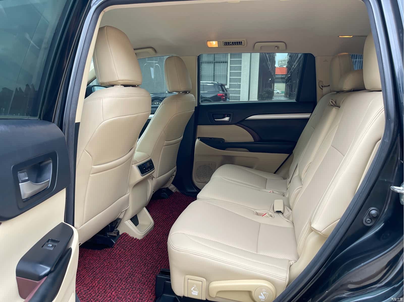 Toyota Highlander, 2015 10