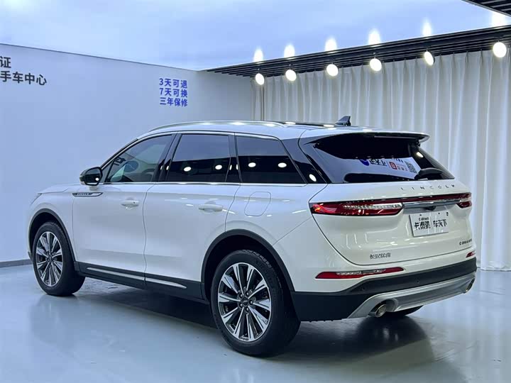 Lincoln Corsair, 2021 года фото 5