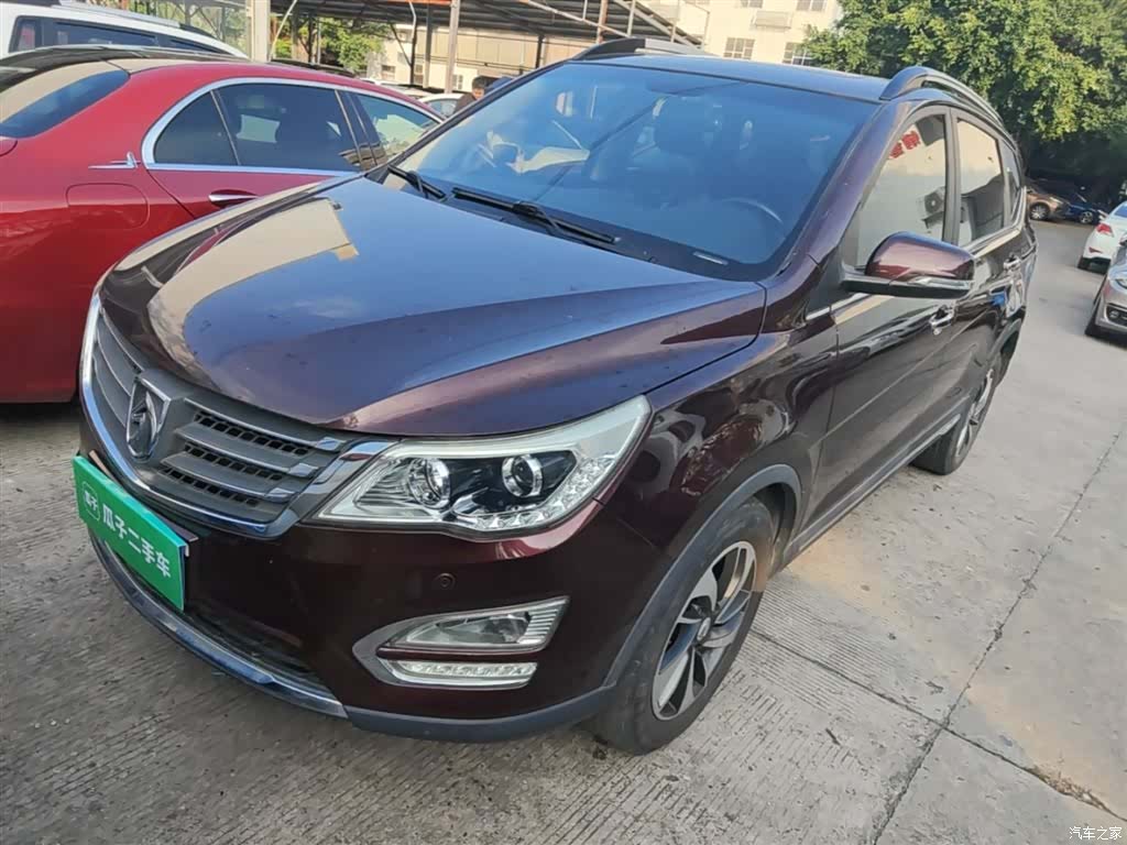 Wuling 560, 2016 1