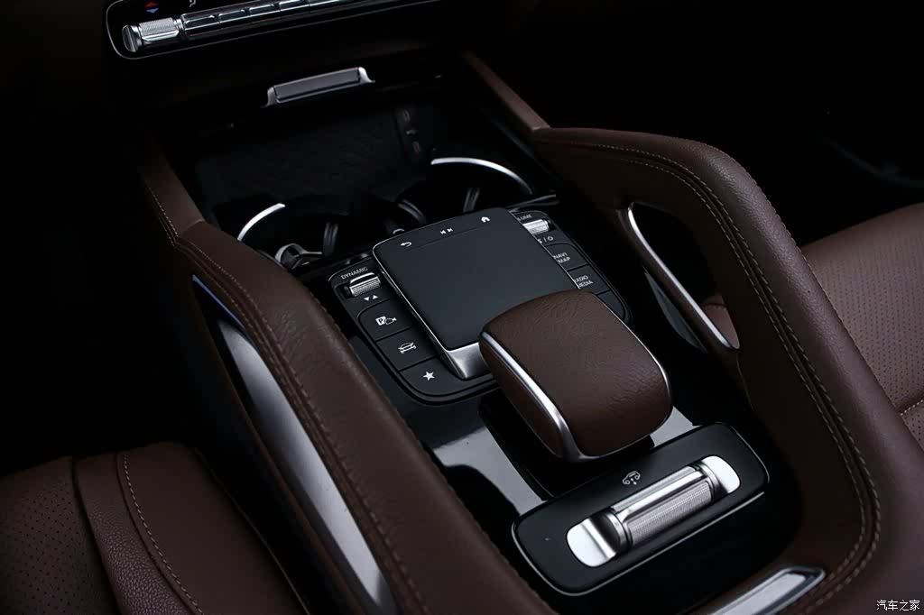 Mercedes-Benz GLE, 2024 9
