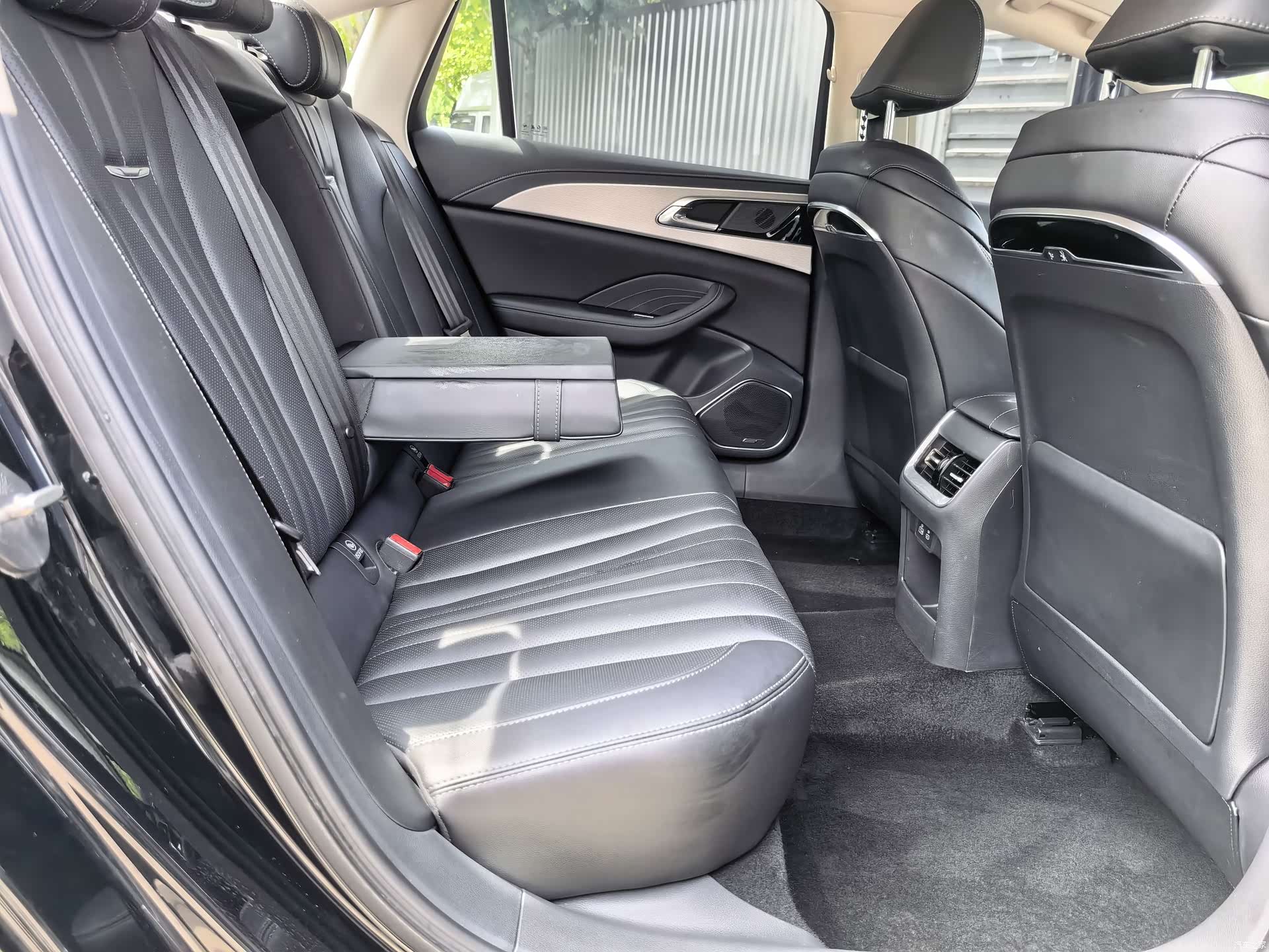 Hongqi H5, 2023 21