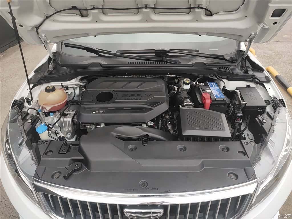 Geely Emgrand, 2021 16