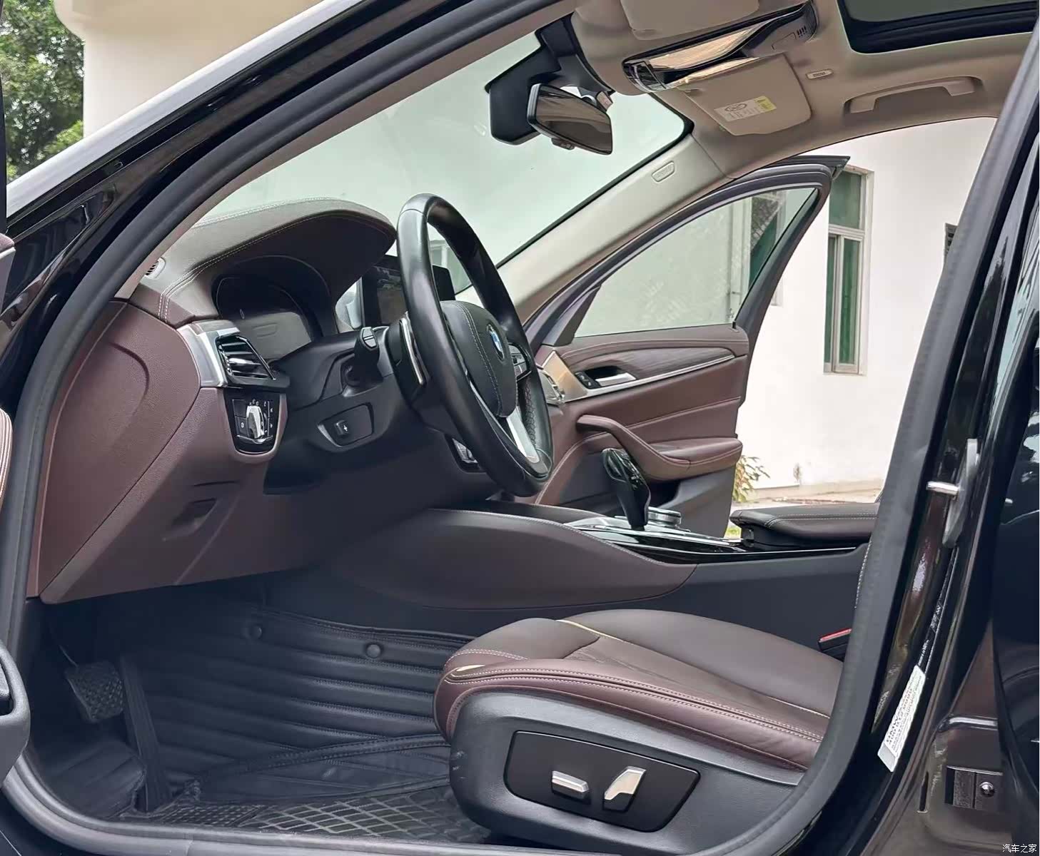 BMW 5 Series, 2020 6