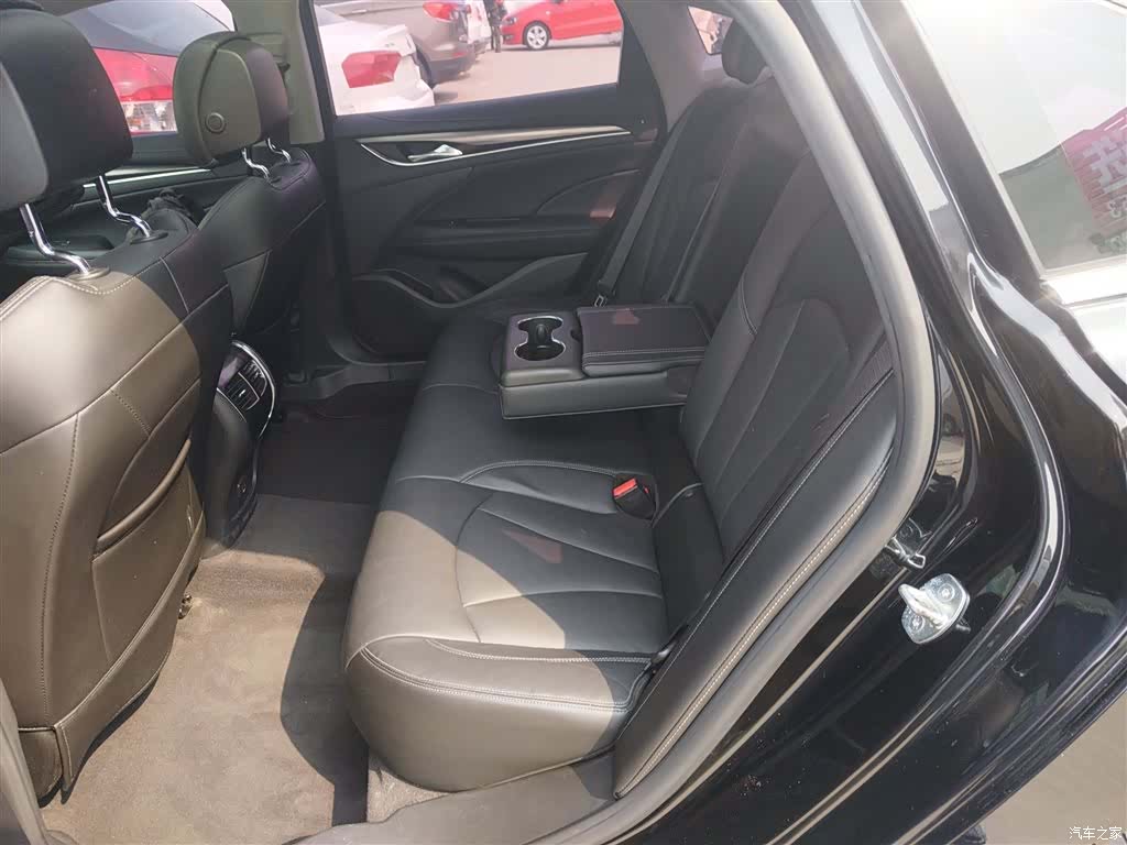 Buick LaCrosse, 2018 17