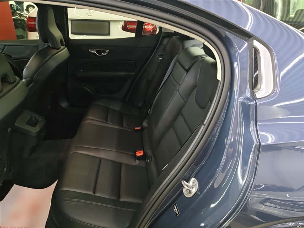 Volvo S60, 2023 17