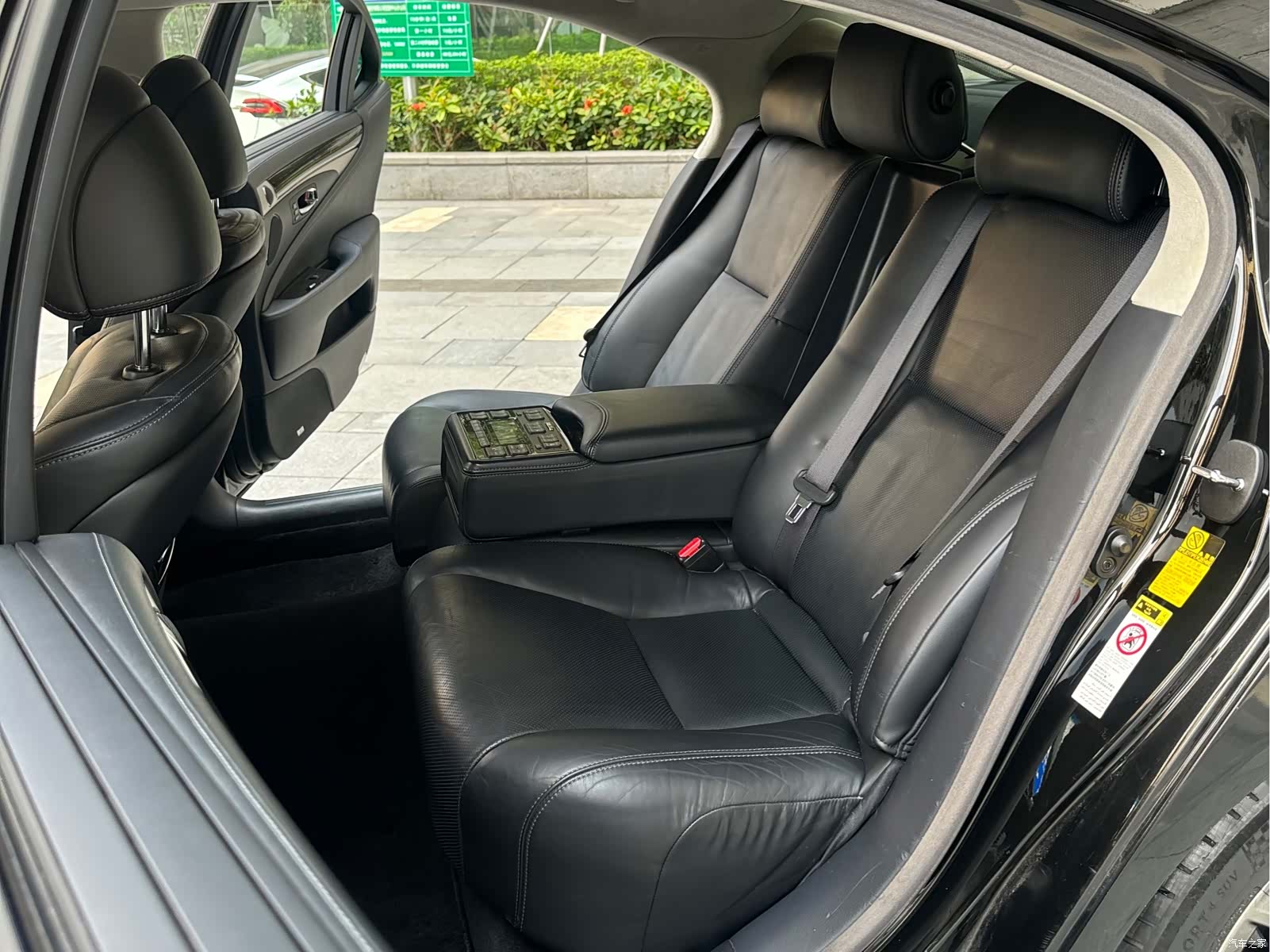 Lexus LS, 2013 21