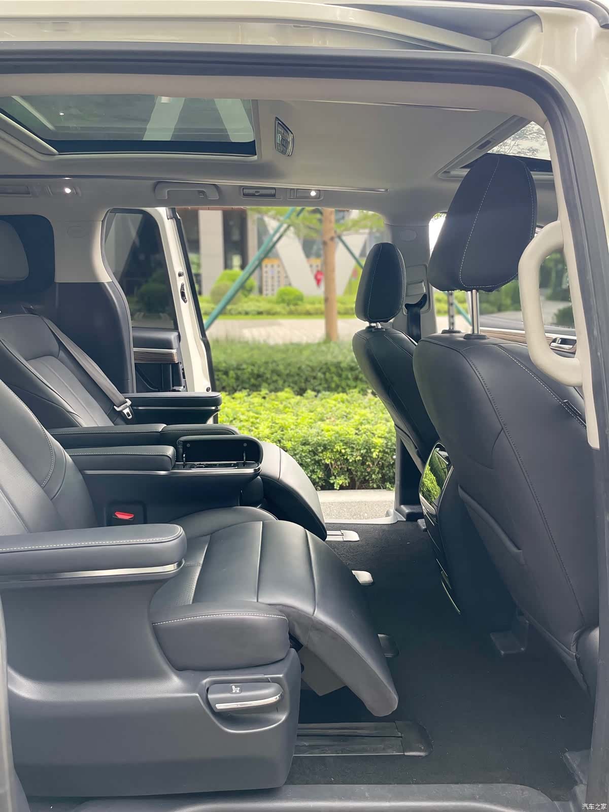 Trumpchi M8, 2021 21