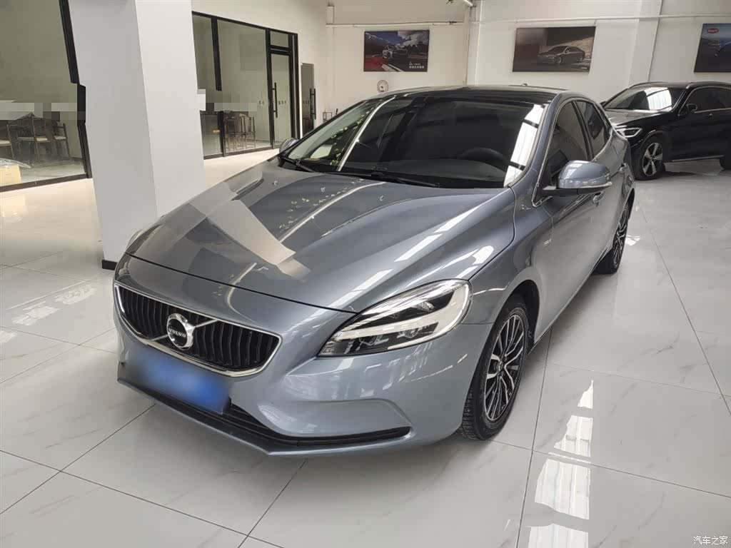 Volvo V40, 2018 2