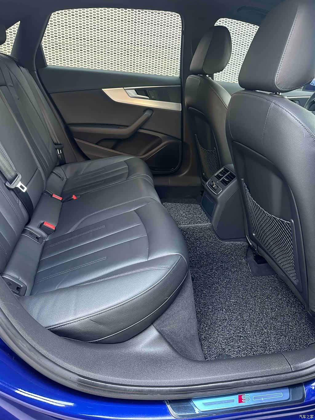 Audi A4L, 2018 8