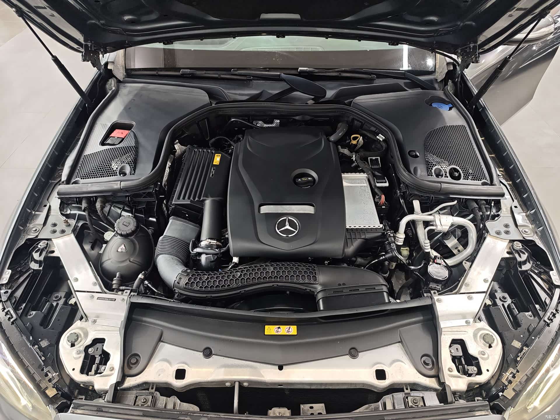 Mercedes-Benz E-Class, 2018 6