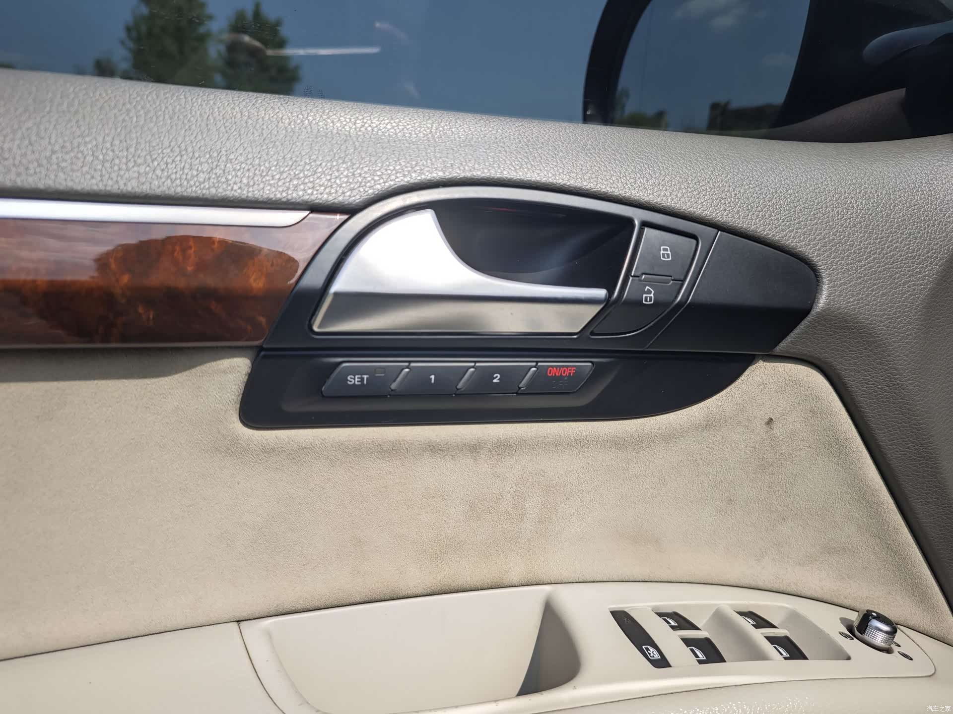 Audi Q7, 2011 15