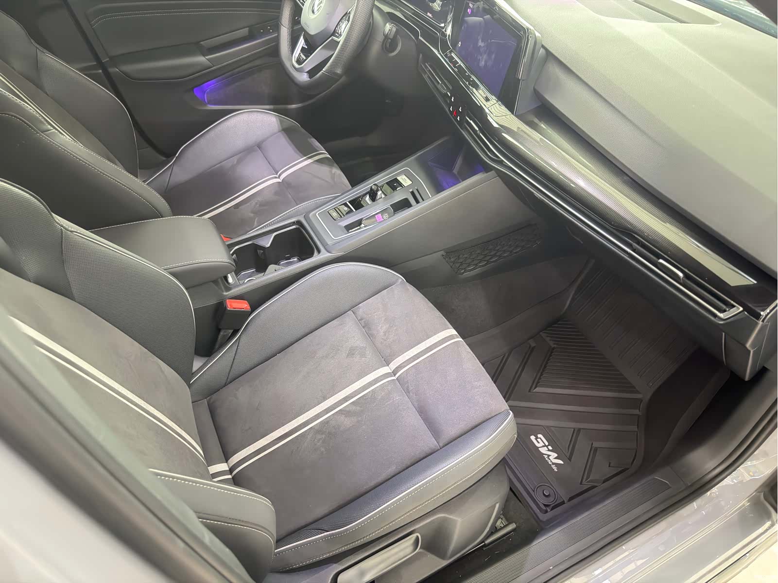 Volkswagen Golf, 2023 14