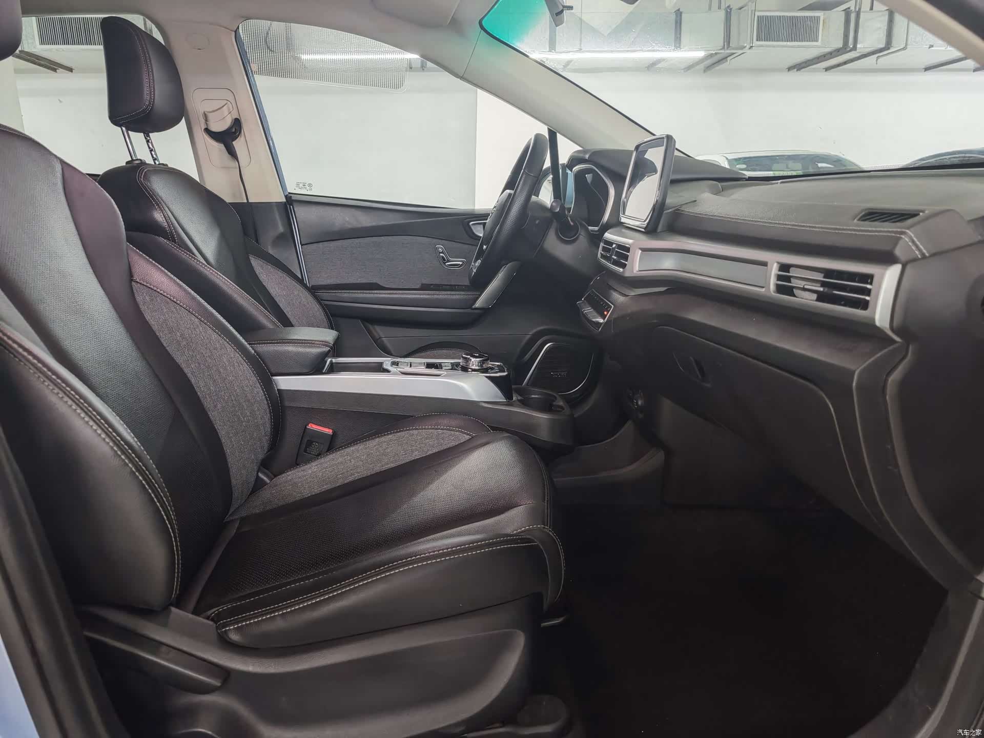 BAIC EX3, 2021 6