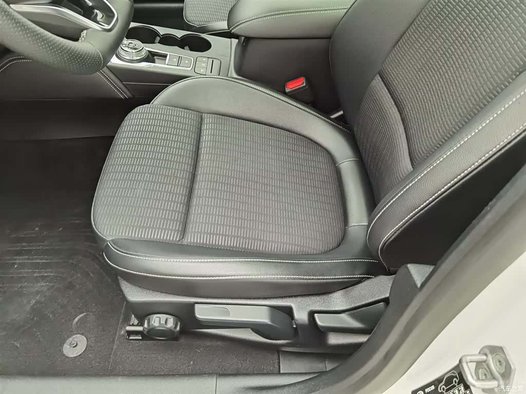 Ford Focus, 2022 20