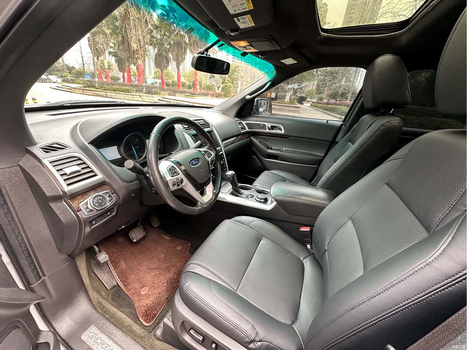 Ford Explorer, 2013 8