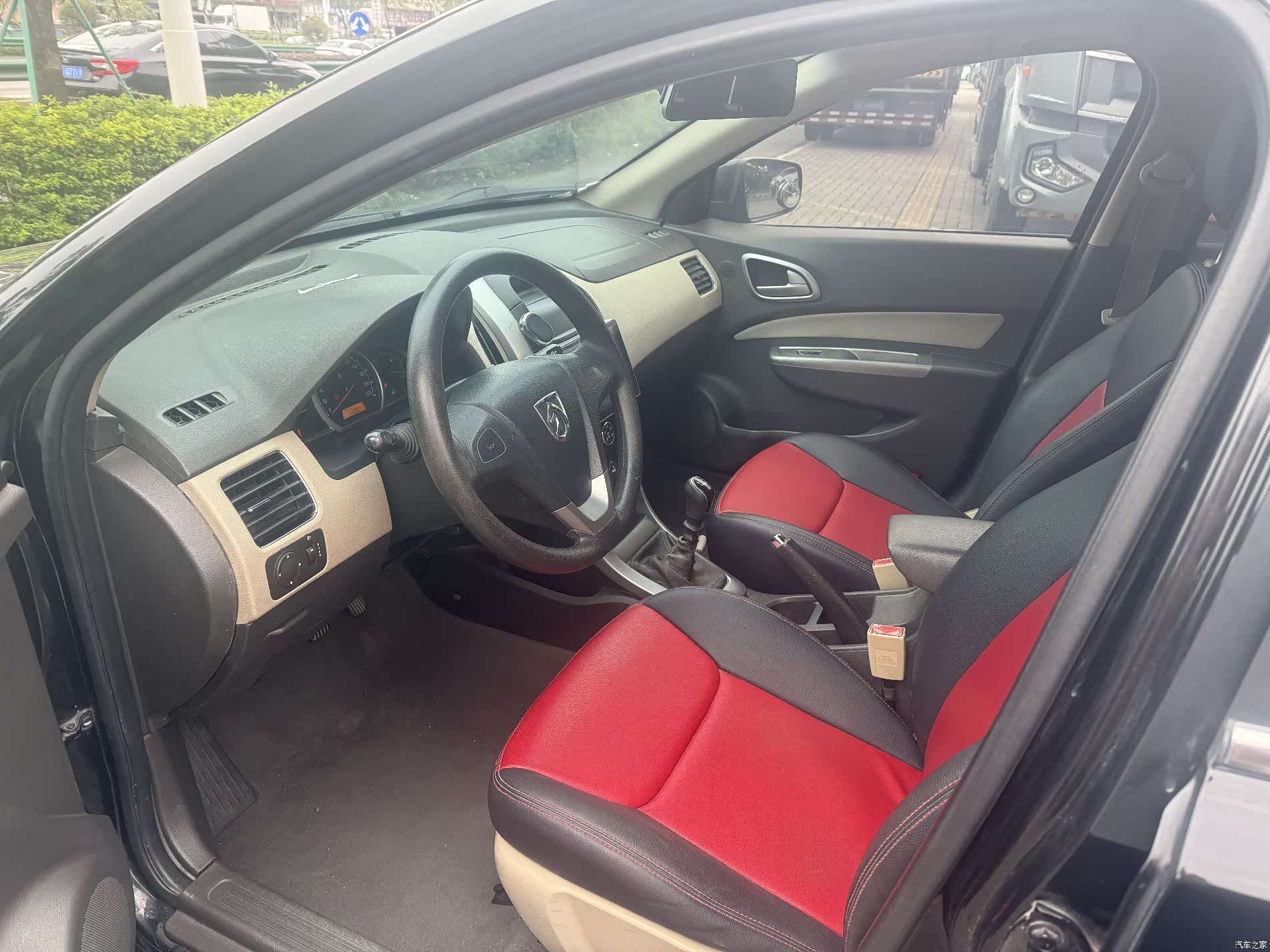 Wuling 630, 2013 3
