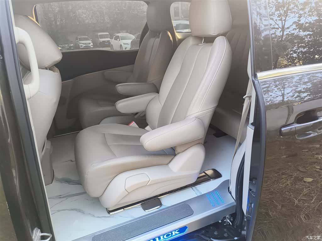 Buick GL8, 2021 15