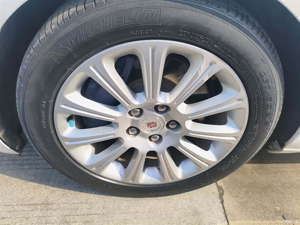 Cadillac XTS, 2015 23