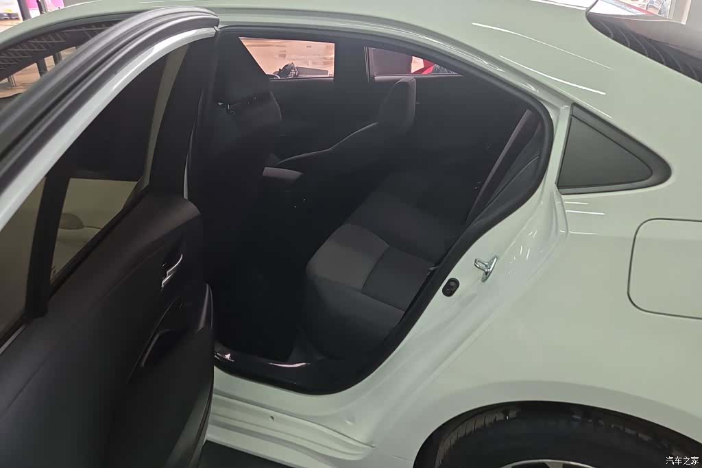 Toyota Levin, 2025 11