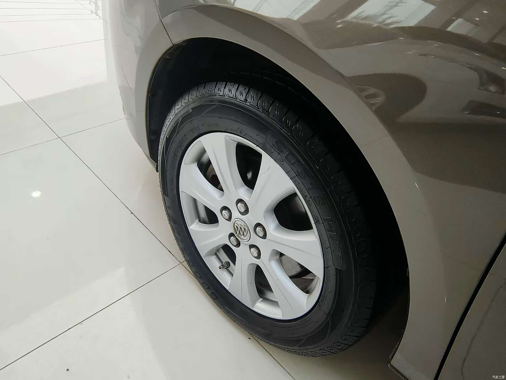 Buick GL8, 2016 32