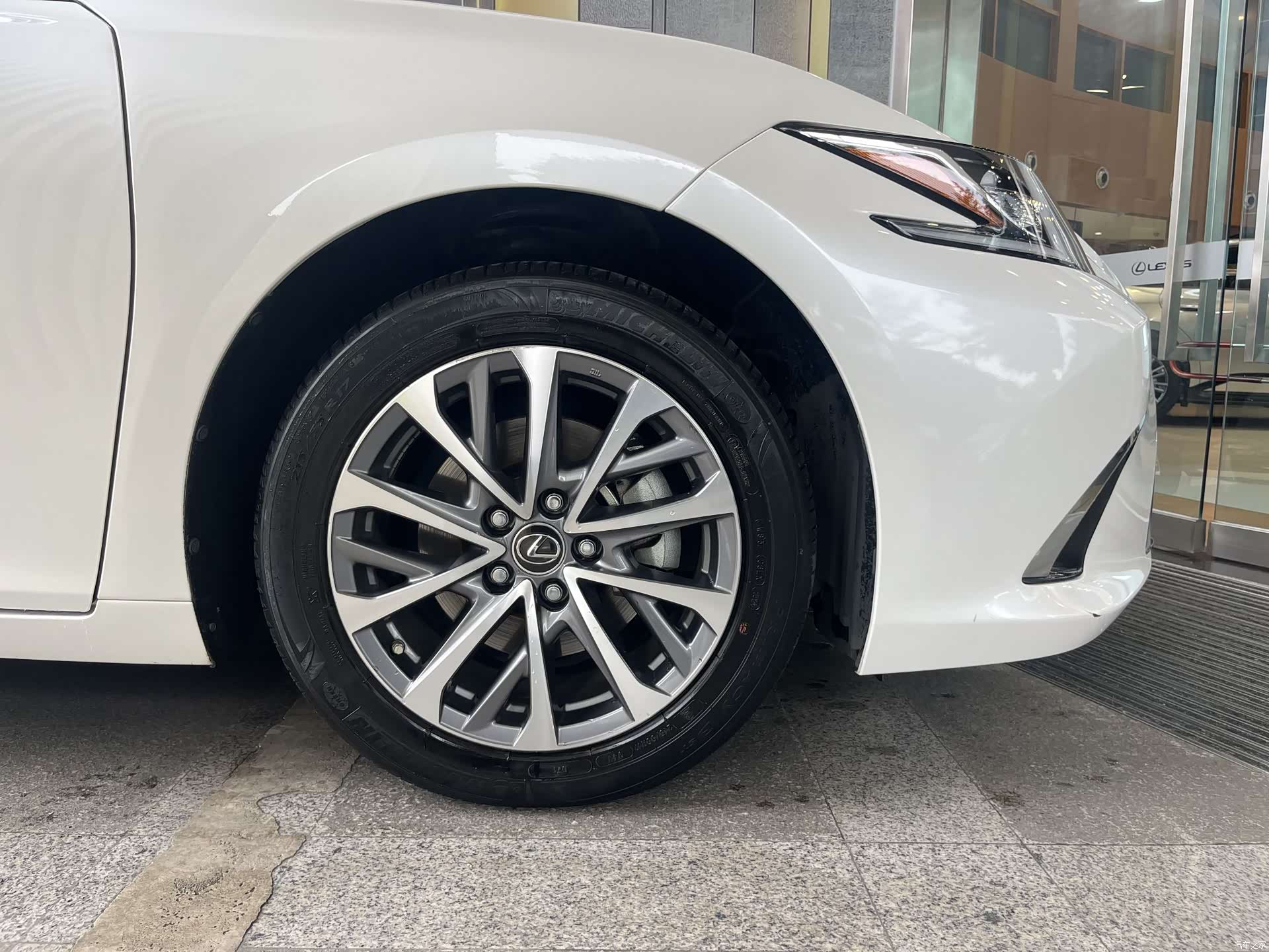 Lexus ES, 2021 7