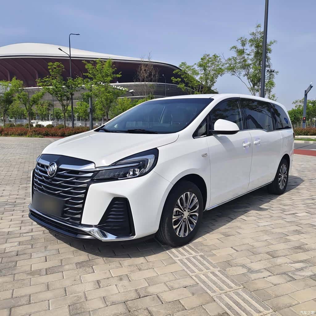 Buick GL8, 2023 1