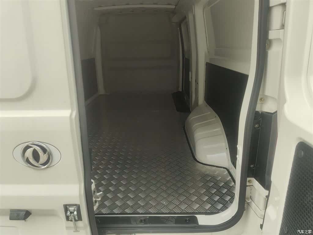 DongFeng EM27, 2025 19