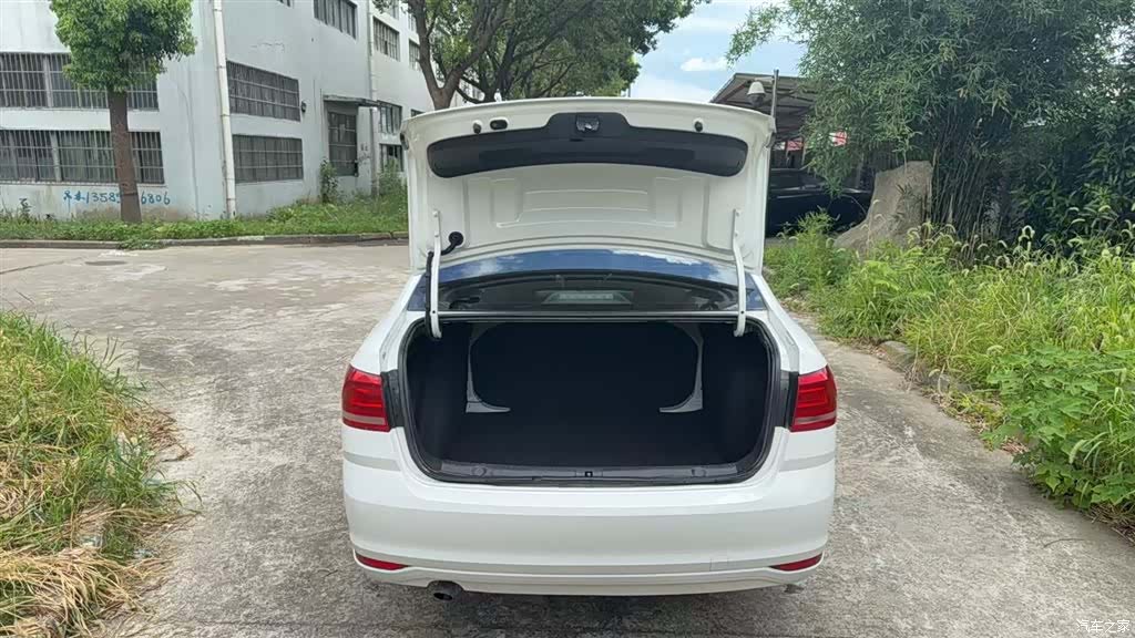 Volkswagen Lavida, 2016 8