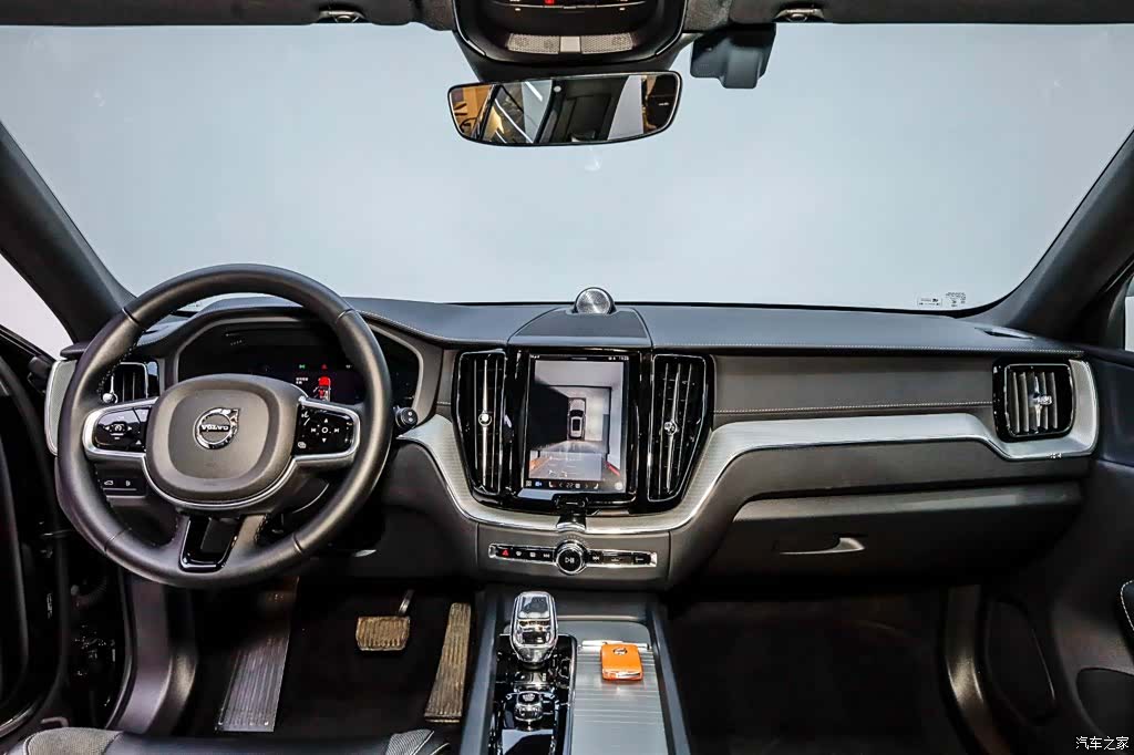 Volvo XC60, 2024 24