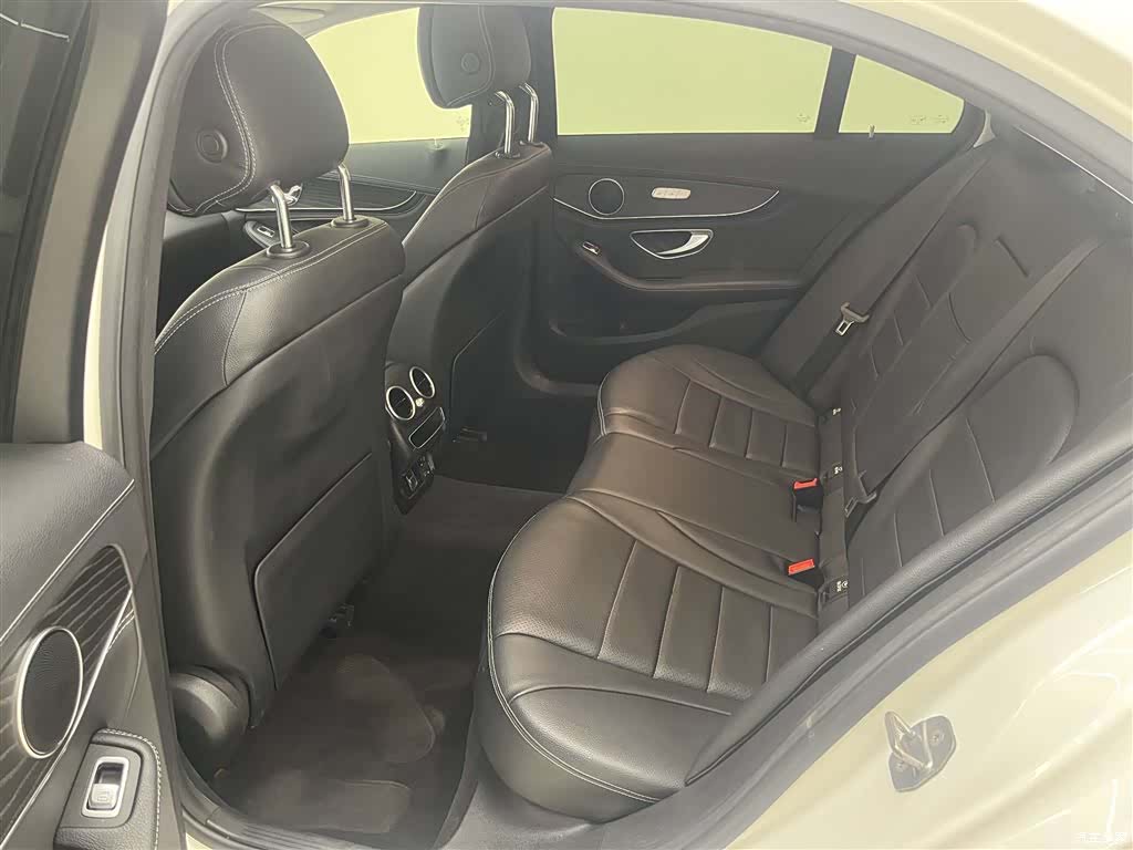 Mercedes-Benz C-Class, 2020 14