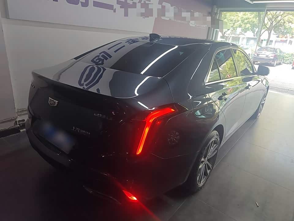Cadillac CT4