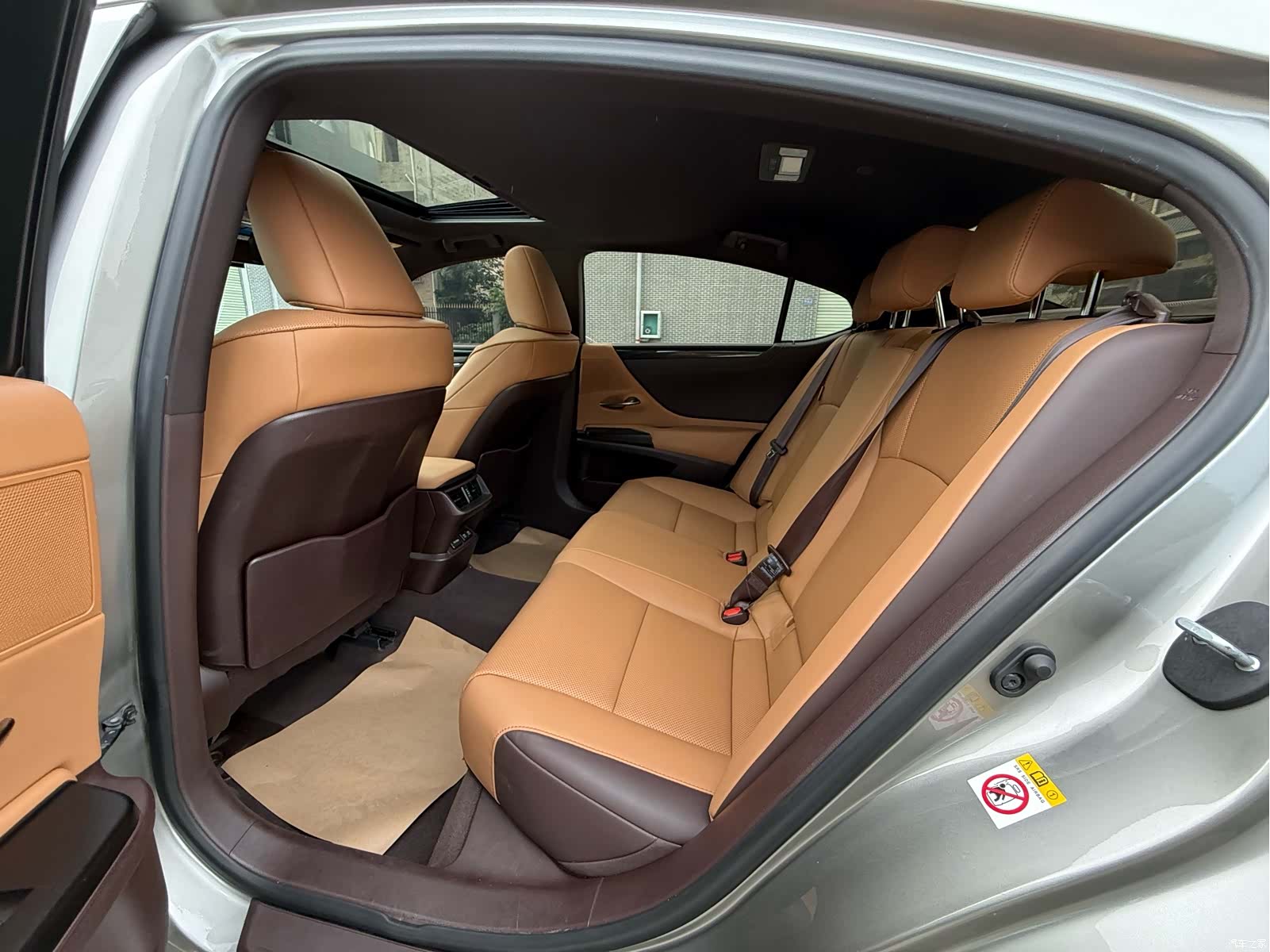 Lexus ES, 2019 6