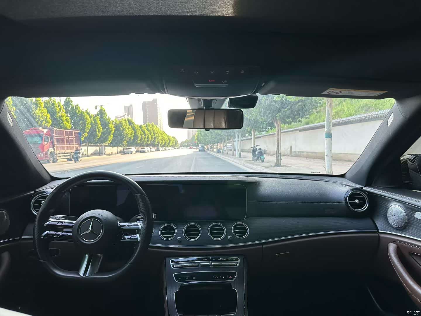 Mercedes-Benz E-Class, 2022 все фото