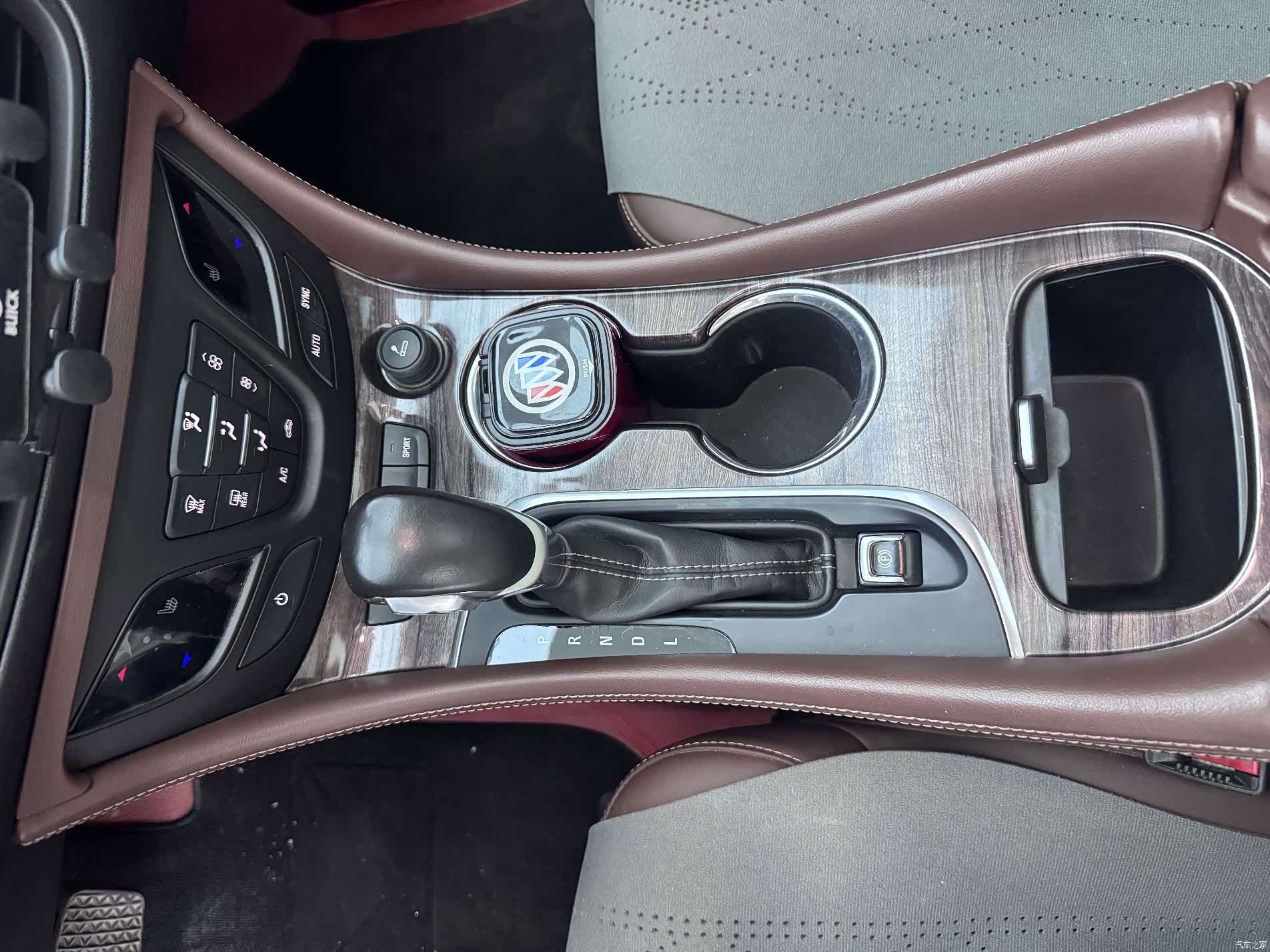 Buick Envision Plus, 2017 7