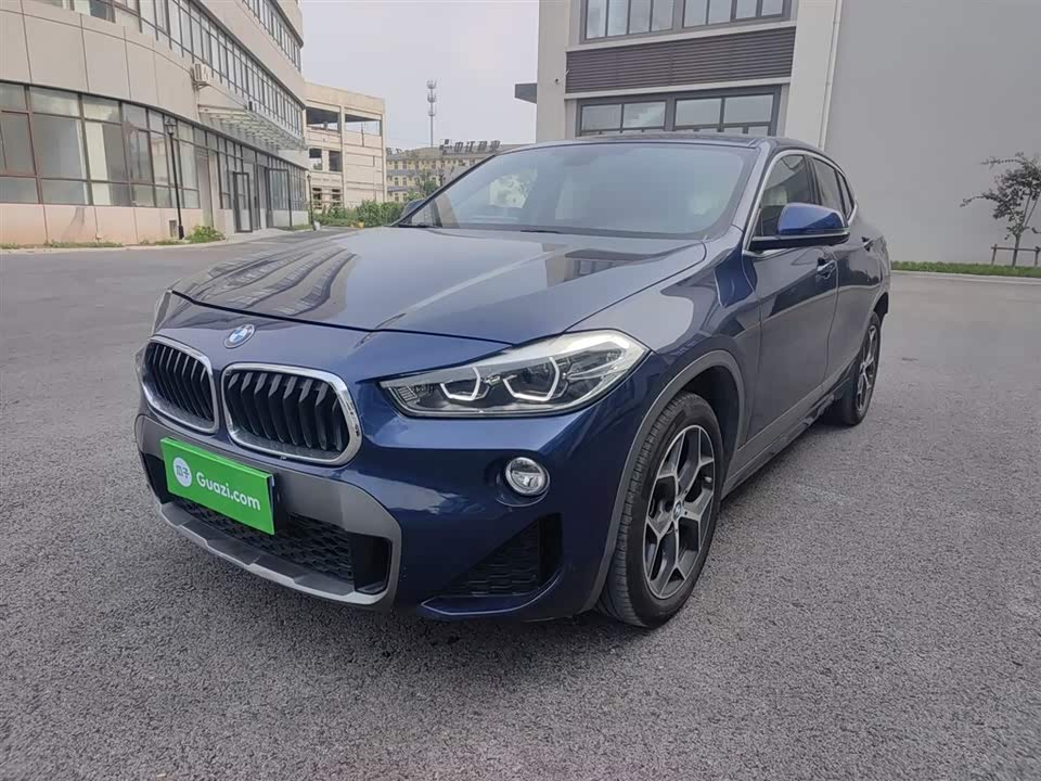 BMW X2