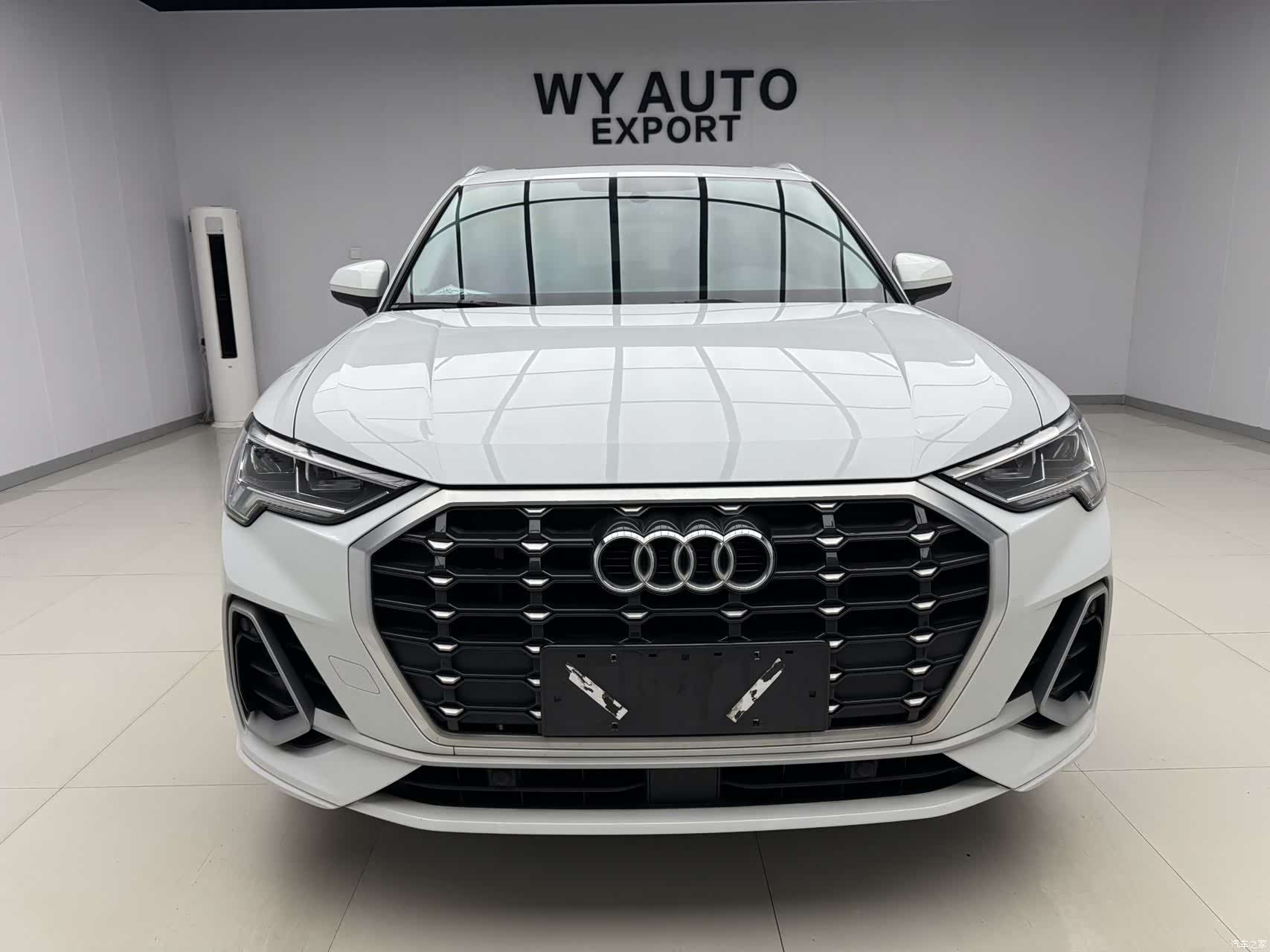 Audi Q3, 2022 2