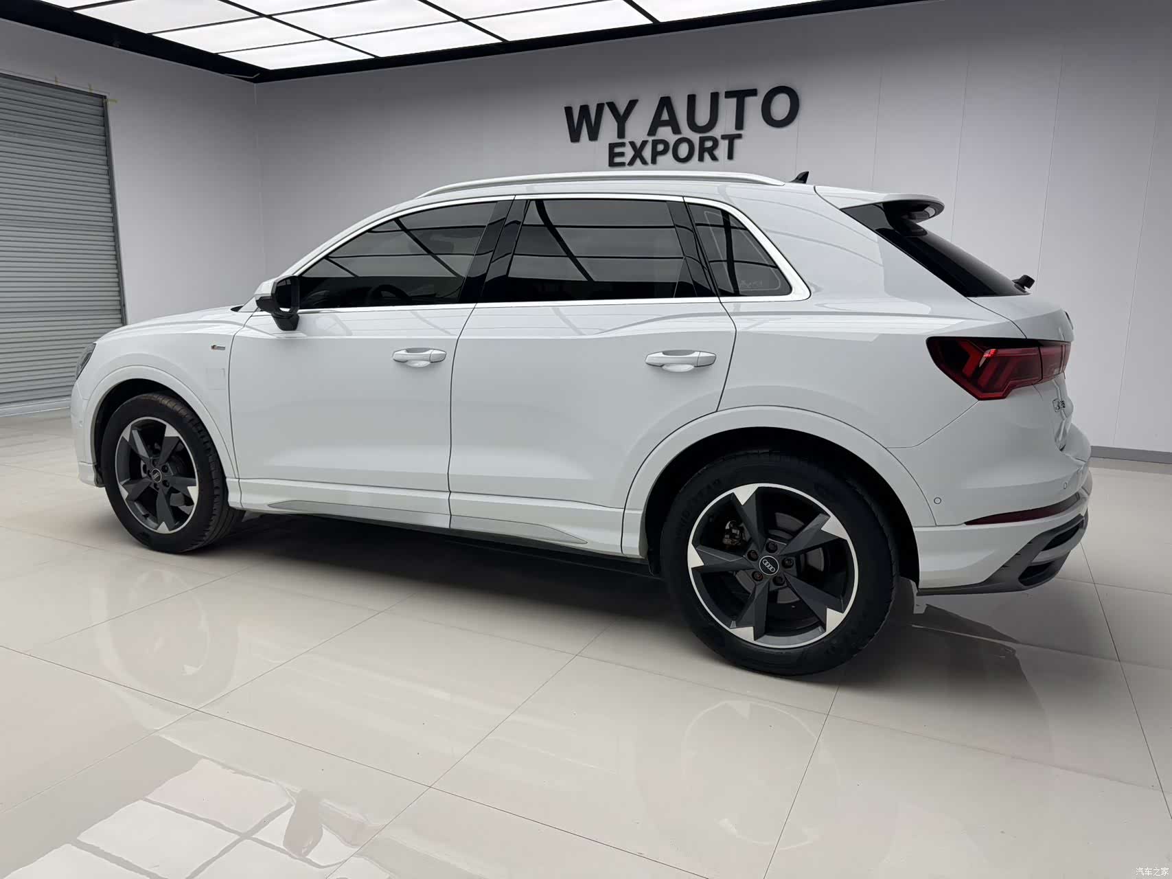 Audi Q3, 2022 4